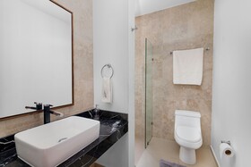 Angelina 28 Beachfront Hotel By Nah Hotels