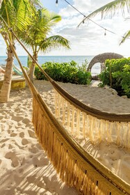 Angelina 28 Beachfront Hotel By Nah Hotels