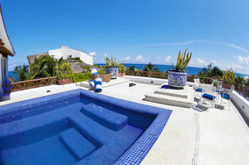 Desire Riviera Maya Pearl Resort