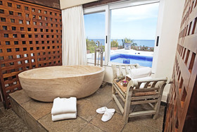 Desire Riviera Maya Pearl Resort
