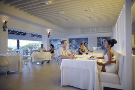 Desire Riviera Maya Pearl Resort