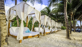Desire Riviera Maya Pearl Resort