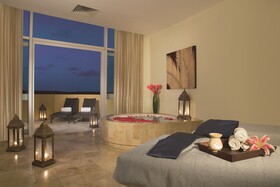Dreams Jade Resort & Spa