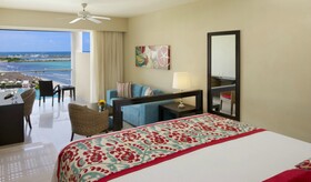 Dreams Jade Resort & Spa