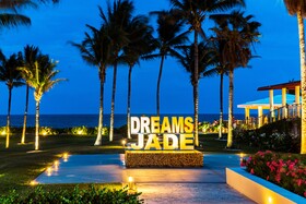 Dreams Jade Resort & Spa