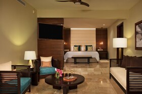 Dreams Jade Resort & Spa