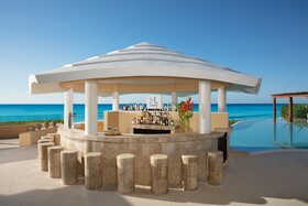 Dreams Jade Resort & Spa
