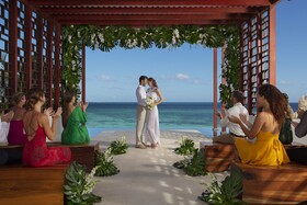 Dreams Jade Resort & Spa