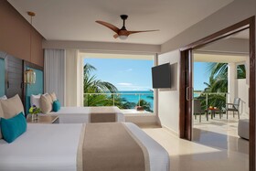 Dreams Jade Resort & Spa