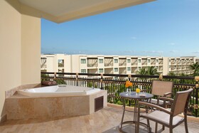Dreams Riviera Cancun Resort & Spa