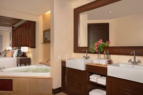 Dreams Riviera Cancun Resort & Spa