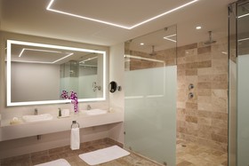 Dreams Sapphire Resort & Spa