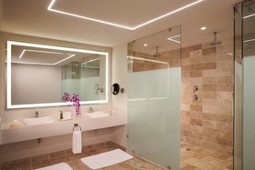 Dreams Sapphire Resort & Spa