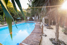 Jolie Jungle Eco Hotel