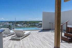 The Fives Oceanfront