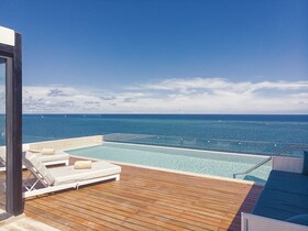 The Fives Oceanfront