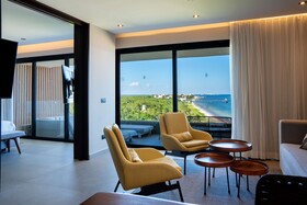 The Fives Oceanfront