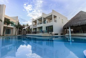 Coral Maya Stay Suites