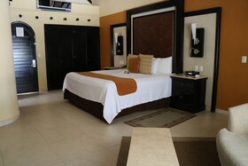 El Dorado Casitas Royale