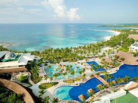 Premium Level at Barceló Maya Palace