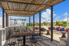 Aruna Tulum-Luxury Studios & Apartments