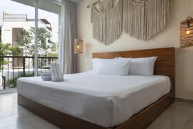 Aruna Tulum-Luxury Studios & Apartments