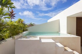 Aruna Tulum-Luxury Studios & Apartments