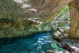 Attha Cenote