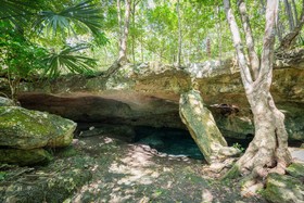 Attha Cenote