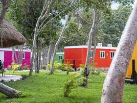Colorbox beds and rooms by Milenium