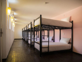 Colorbox beds and rooms by Milenium