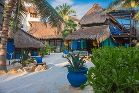 Hemingway Romantic Resort