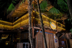 Hostel Bambu Gran Palas and Cenote