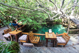 Hostel Bambu Gran Palas and Cenote