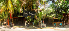 Hostel Bambu Gran Palas and Cenote