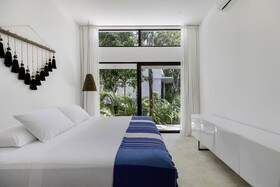 Jungle Lodge Boutique Hotel