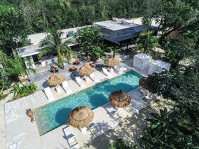 Jungle Lodge Boutique Hotel