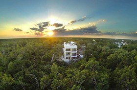 Naats Amigos Tulum