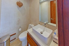 Loveboat Penthouse Studio With Private Splash Pool – Penthouse 5 B – By Salt-Kisses
