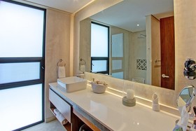 Loveboat Penthouse Studio With Private Splash Pool – Penthouse 5 B – By Salt-Kisses