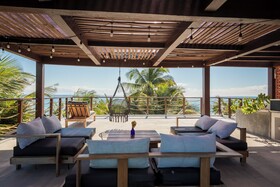 Lula Seaside Boutique Hotel