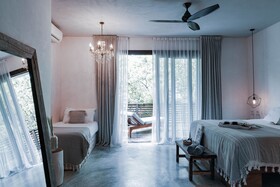 Lula Seaside Boutique Hotel