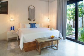 Lula Seaside Boutique Hotel