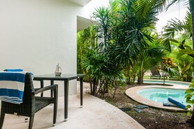 Mak Nuk Village - Clothing Optional