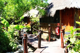 Maya Cabanas & Cenote Tulum