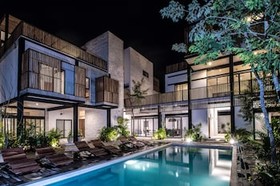 Mudra Tulum