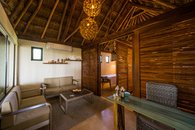 Náay Tulum Curamoria Collection