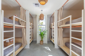 Oostel Smart Hostel