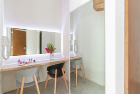 Oostel Smart Hostel