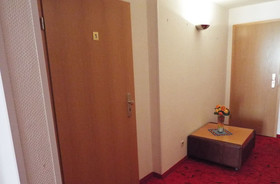 Teetotum hotel